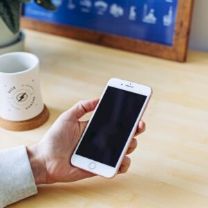 Apple cyber attack alert system