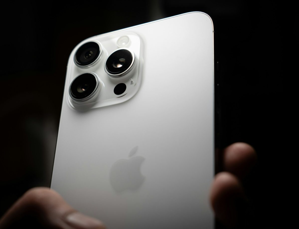 Brazil says Apple's App Store anti-steering rules are illegal